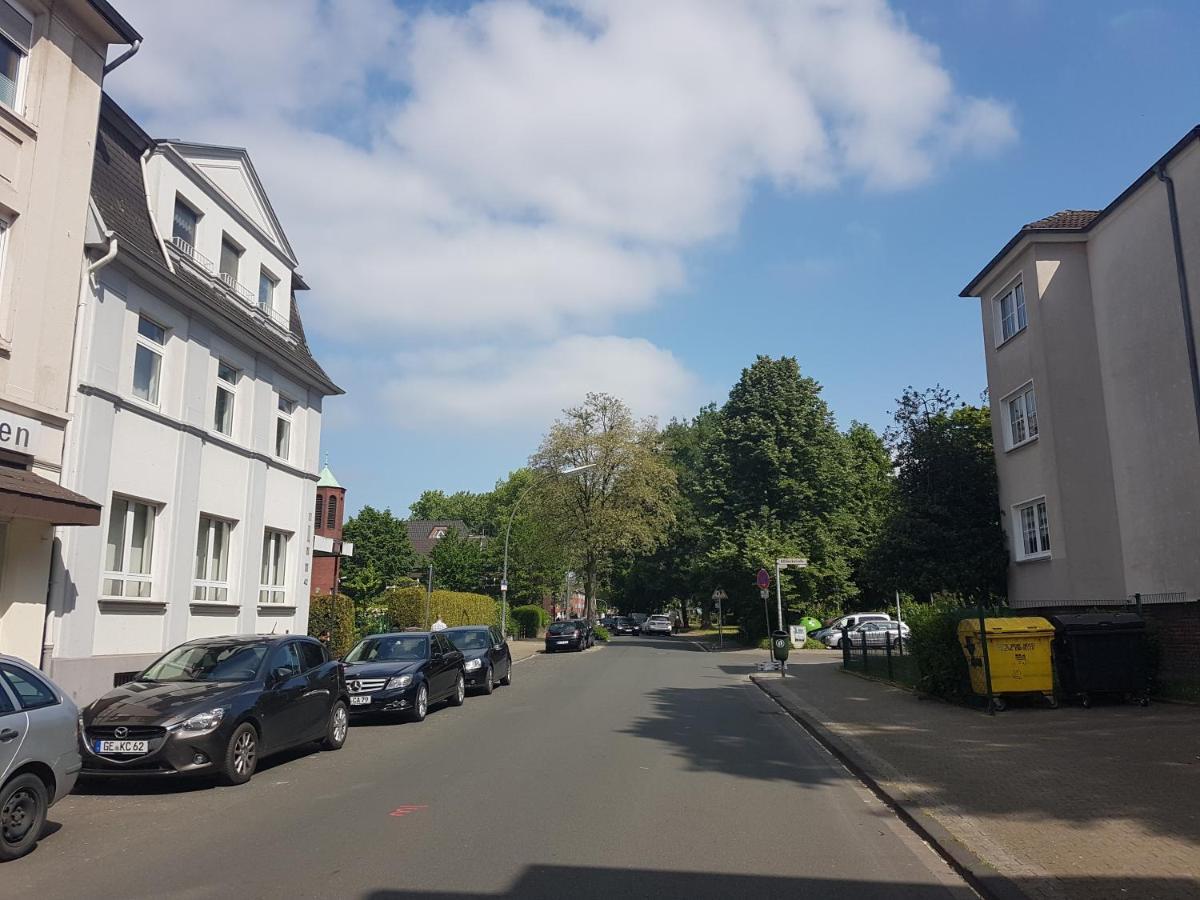 Kleine, Ruhige Wohnung In Gelsenkirchen Bagian luar foto